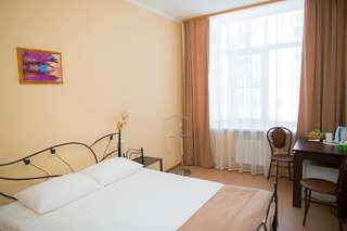 Гостиница Золотая Лилия Комсомольск-на-Амуре Стандартный двухместный номер с 1 кроватью-5